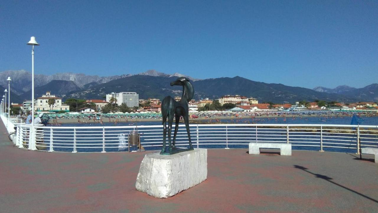 Appartamento Mare Pital Marina di Massa Bagian luar foto